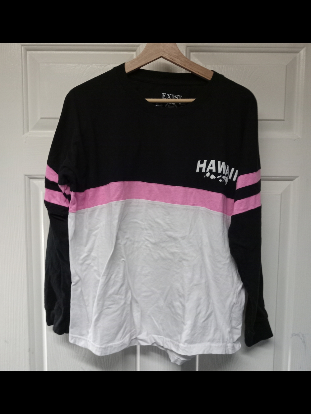 Exist 'HAWAII' Colorblock Long Sleeve Tee - Black, Pink & White